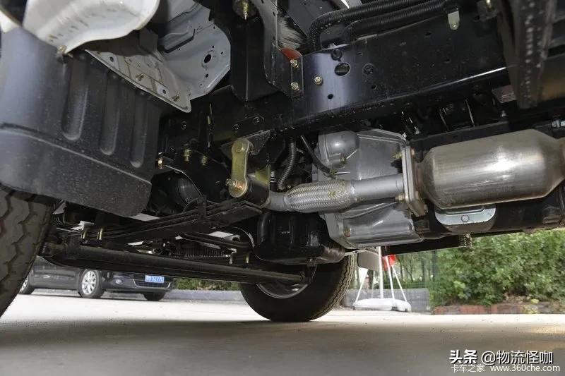 凯马锐航x3柴油版单排小货车3米98,凯马锐航x33.6单排栏板多少钱