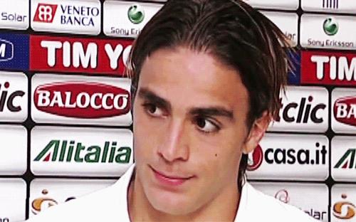 足坛浪子回家欲终老,足坛浪子退役名单