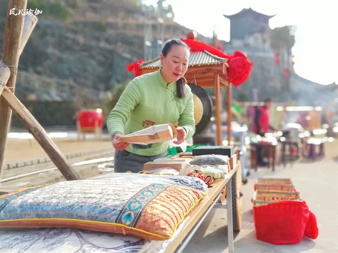 清凉寨丨“枫”景尚好,年会火热预定中!