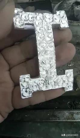 什么人戴爱马仕皮带,一般什么人系爱马仕腰带