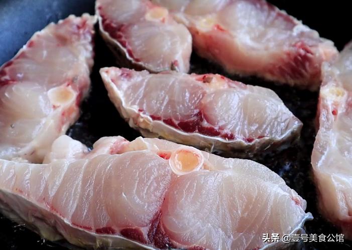 草鱼煮油豆腐的做法图片,草鱼煮油豆腐怎么做好吃又简单