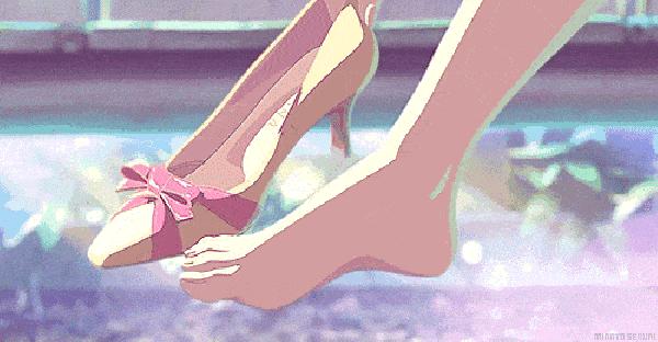 治疗脚后跟脱皮干裂的方法,脚后跟干裂脱皮教你一招实用省钱