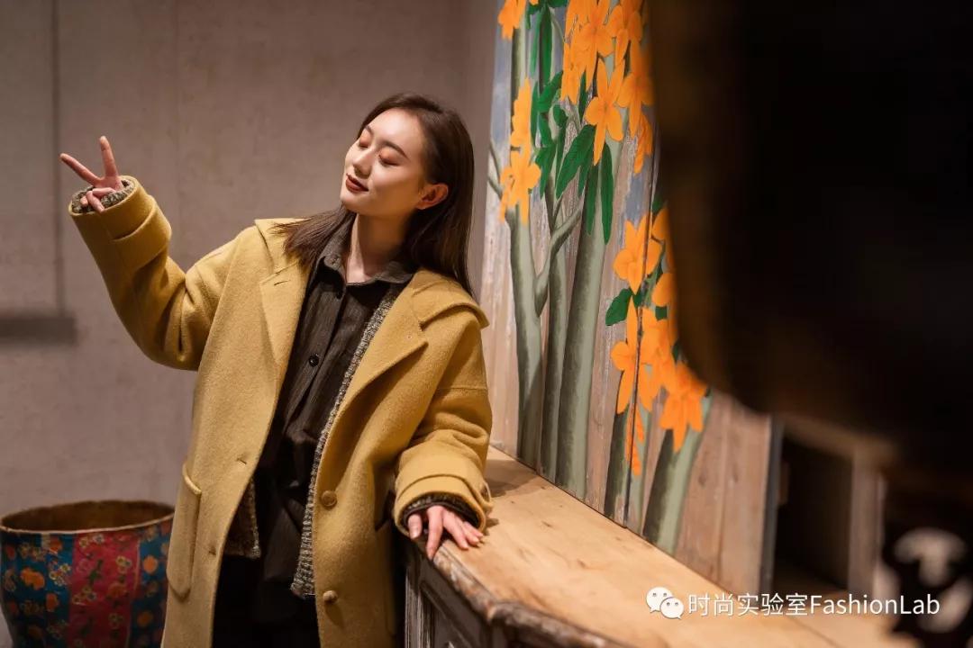 送对年终礼物是当代青年的社交核*器武**