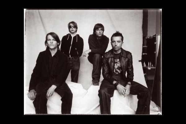 聊一下我喜欢的摇滚音乐以及适合听摇滚的耳机,*放播**器