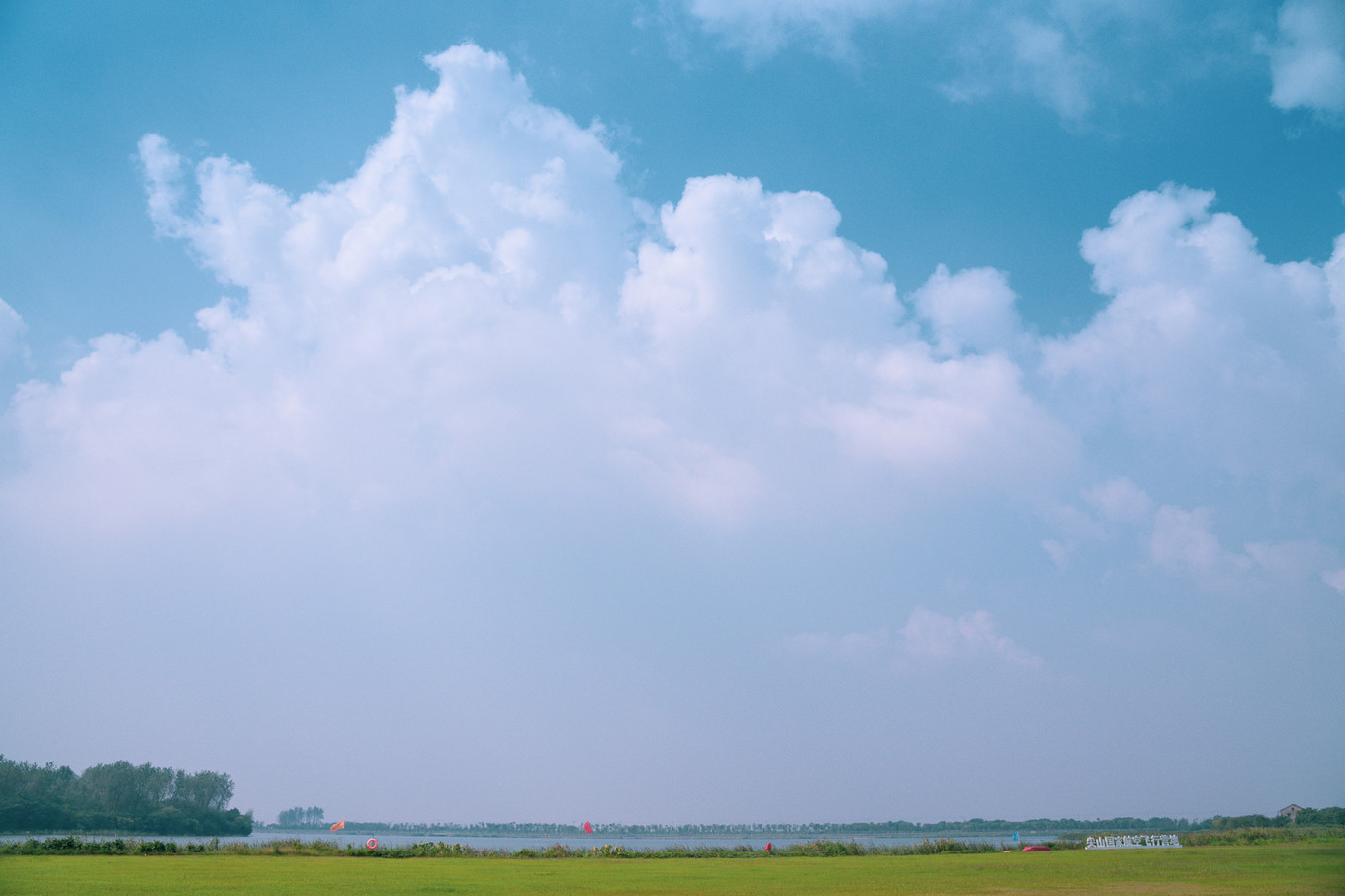 不仅仅是皮革,海清潮静——海宁