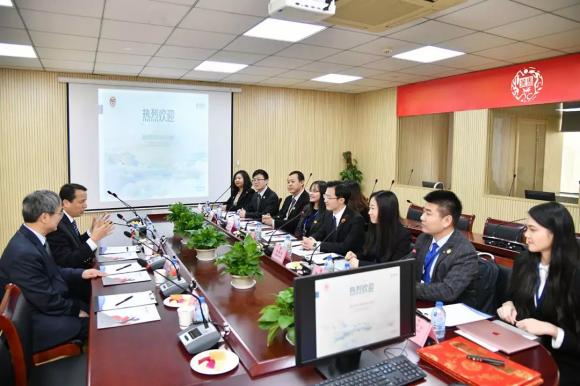 鑱斿悎鍥借缁冪爺绌舵墍瑙嗛,鑱斿悎鍥借缁冪爺绌舵墍浜氬お涓績