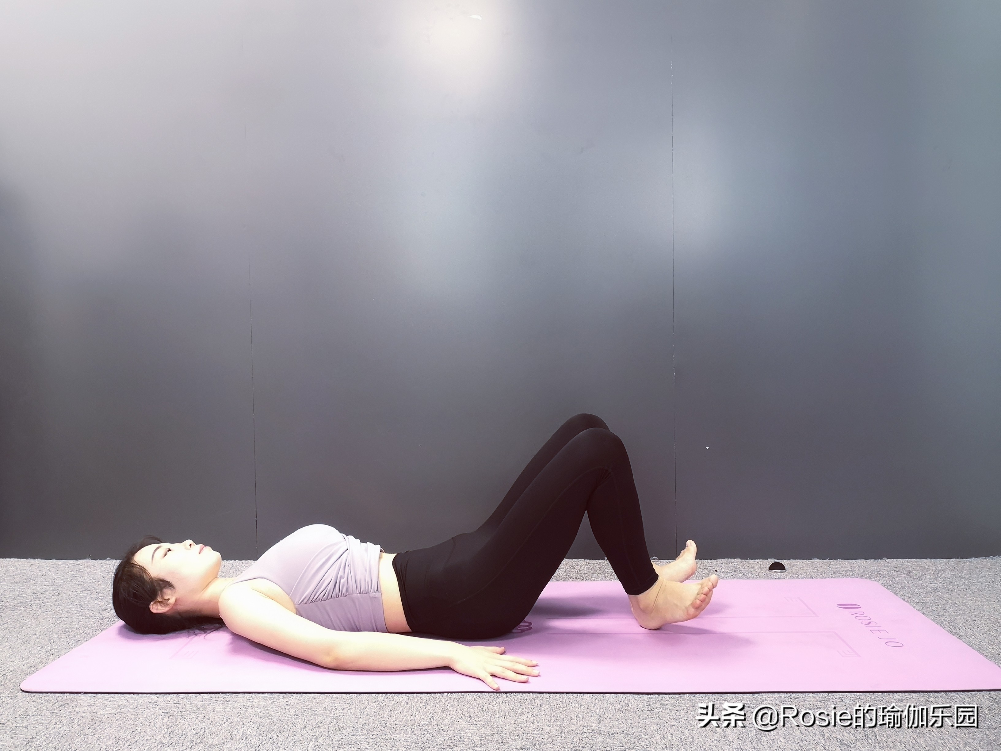 大腿根缝隙大o型腿怎么矫正,穿软鞋子造成o型腿怎么矫正