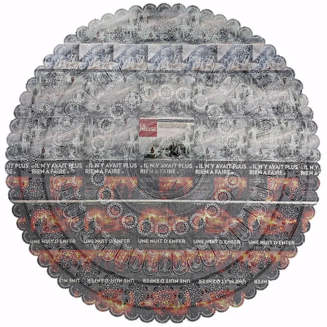 她用一把手术刀在2毛钱废报纸上雕出精美图腾,一幅卖60万