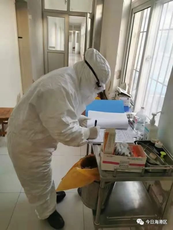 与疫情过招，把防控网织密织牢