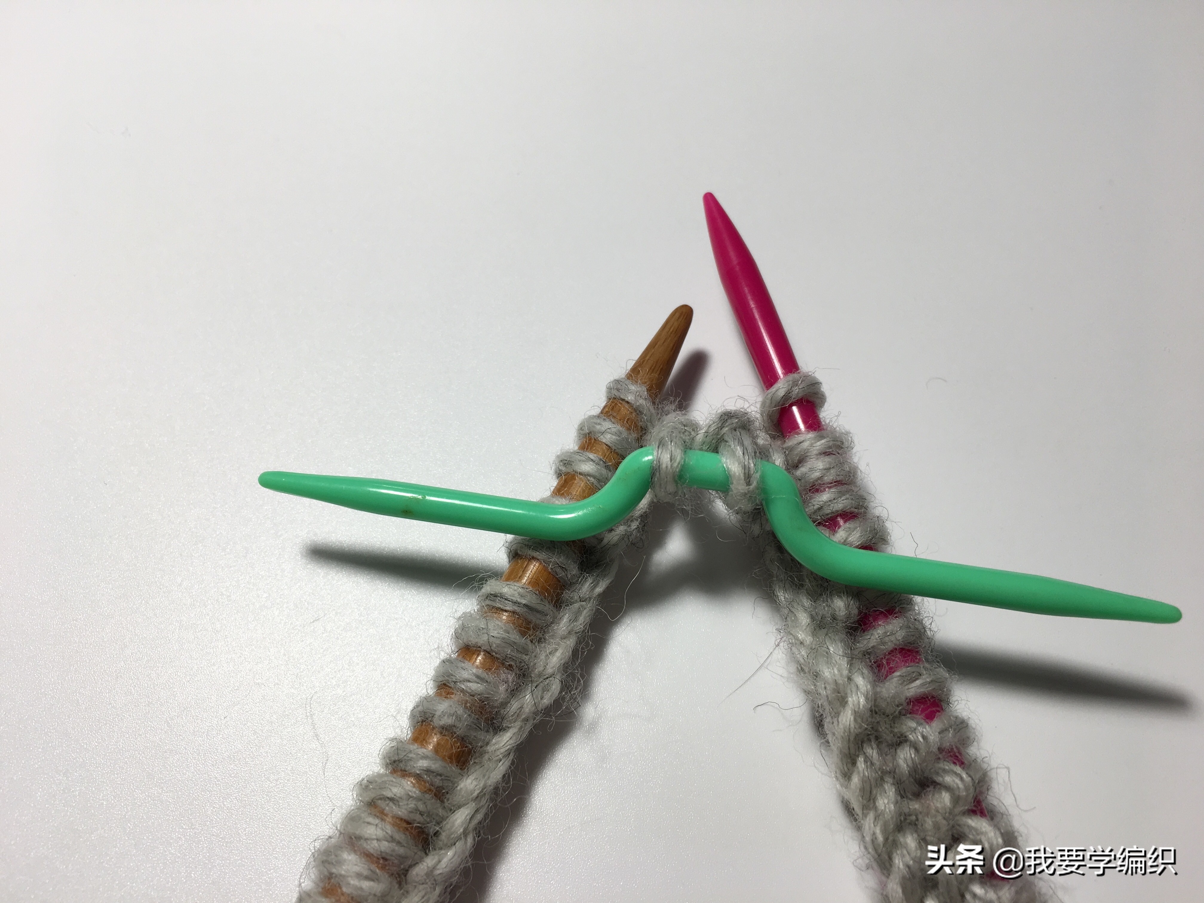 双扭麻花围巾教程,经典麻花围巾教程