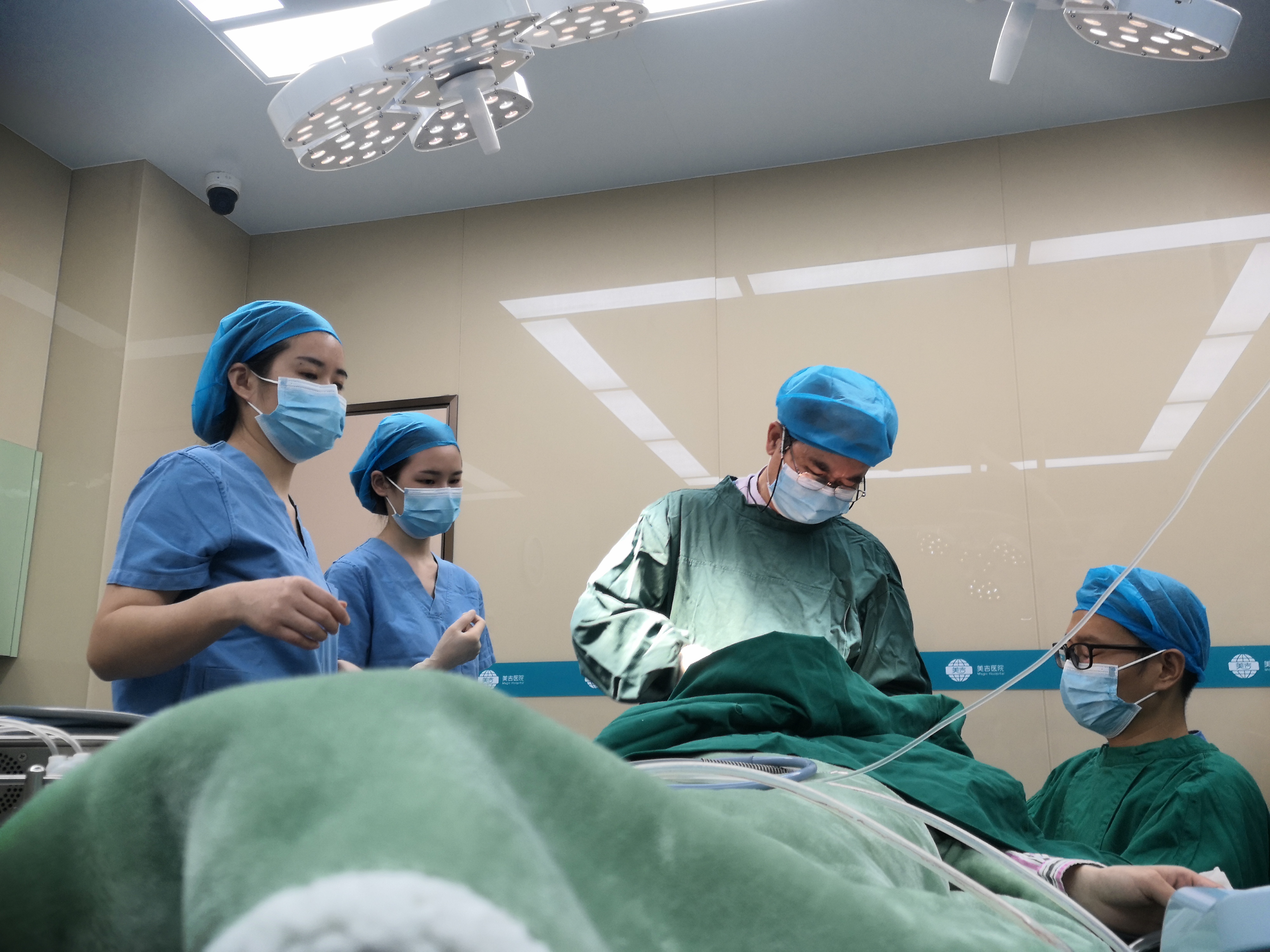 微创拉皮结合线雕,线雕和微创拉皮哪个好