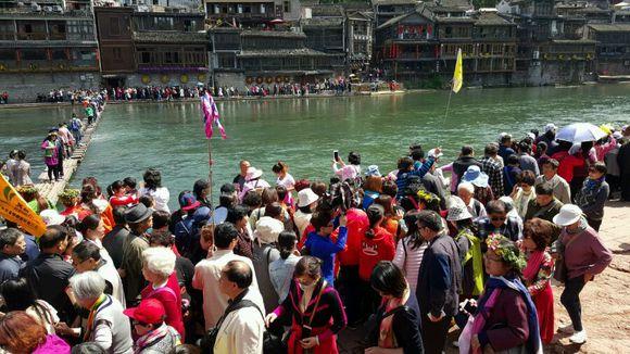 凤凰古城攻略自由行,凤凰古城自助游全攻略