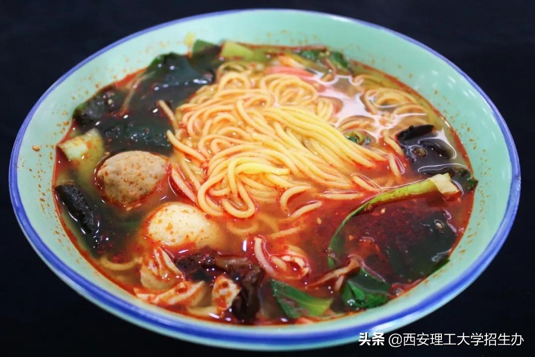 大学食堂难吃？这组图片将颠覆你的认知！