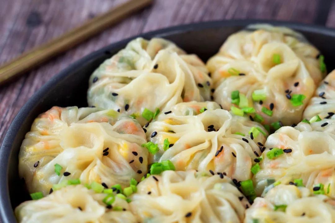 包子如何捏褶,包子捏皱方法