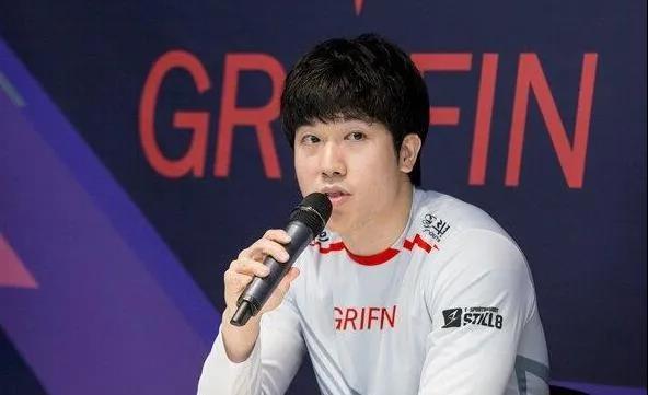 一支新锐电竞战队,如何用14个月走向死亡?