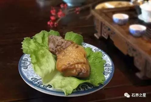 捡到这些石头不要扔,在海边捡到这些石头千万不要丢