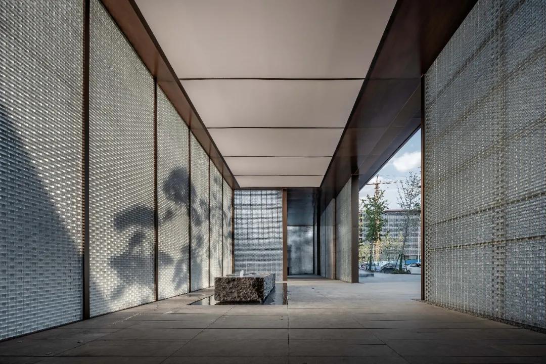 什么是水晶泥图片,什么是水晶砖