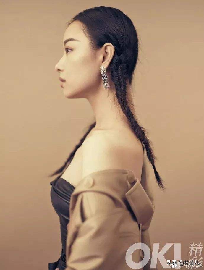 当钟楚曦和江疏影同穿印花连衣裙,倪妮钟楚曦写真