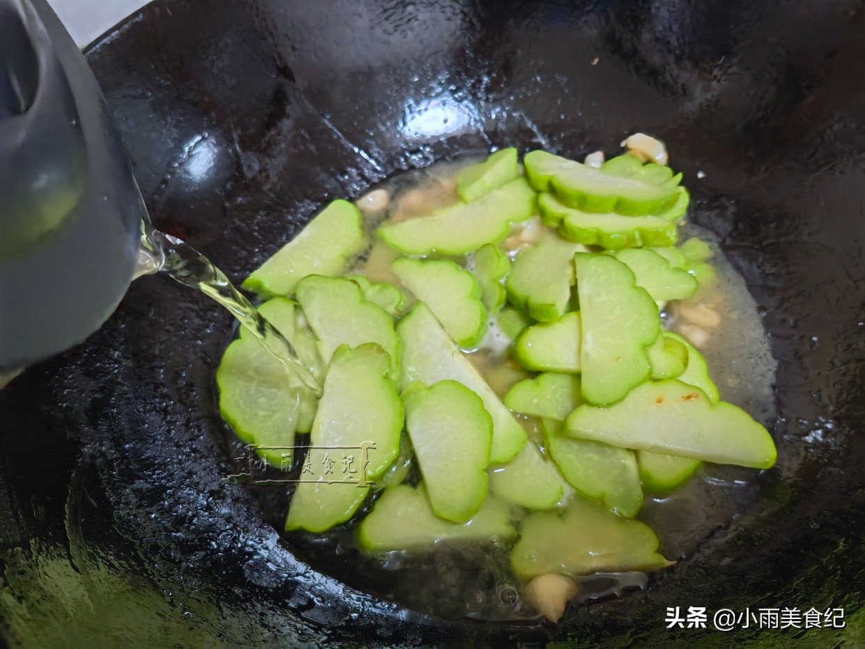 霜降后的北瓜还能吃吗,霜降后摘的南瓜好吃吗