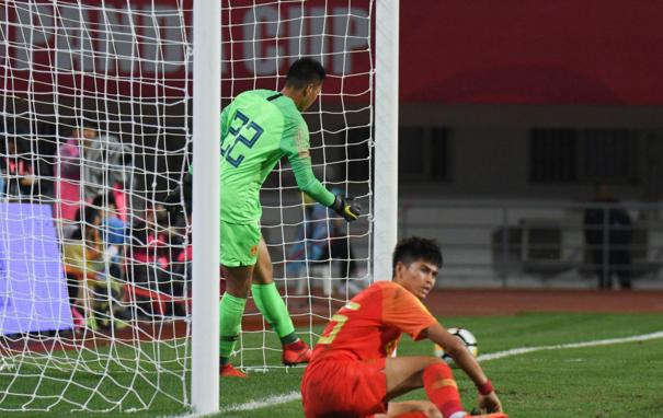 “熊猫杯”的背后，幼稚与弱小，究竟哪个更让人颤栗？