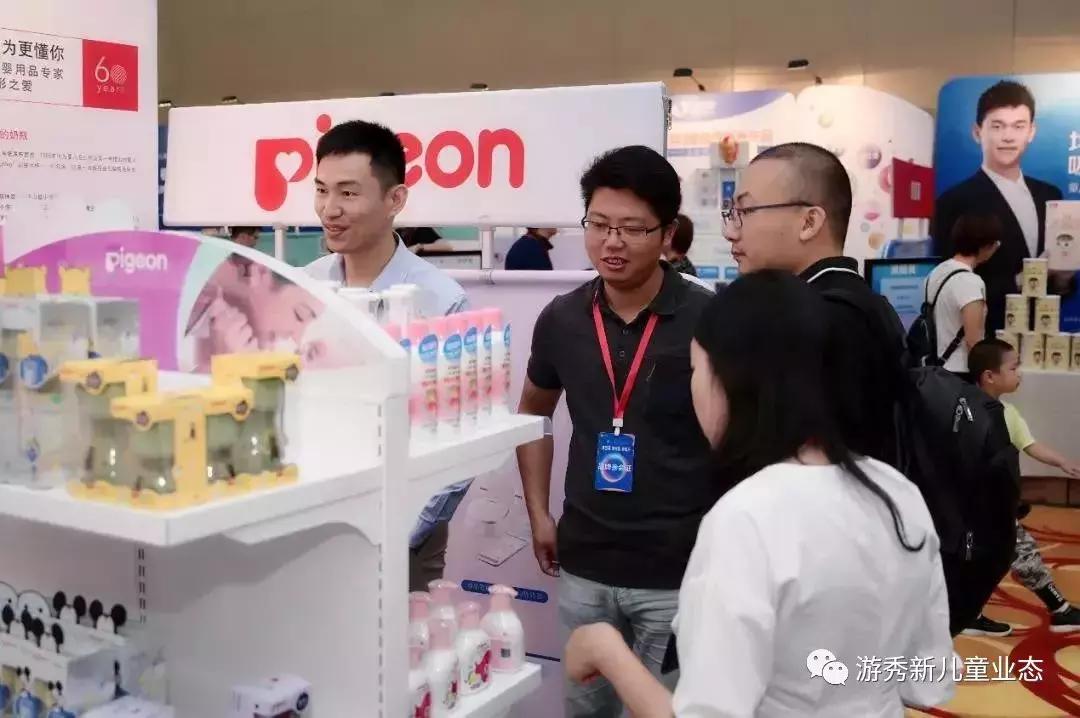 进口奶粉中文标签不能是加贴的纸条；贝亲品牌旗舰店入驻海拍客