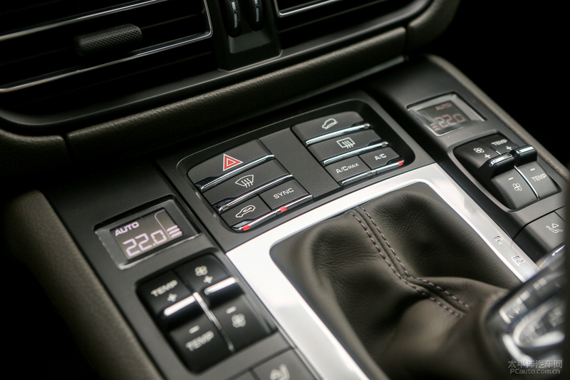 2019款保时捷macans运动suv之选 (2022款保时捷macan s深度试驾2.9t)