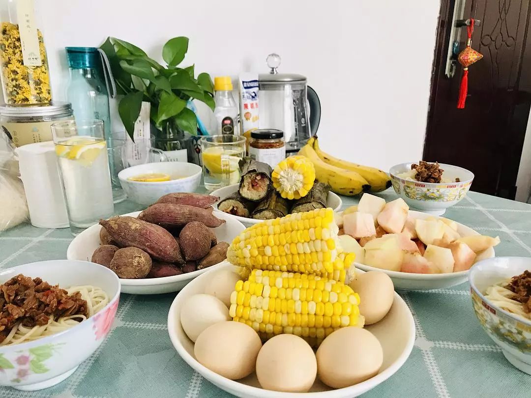 每天早起工作的人,每天早起的人性格