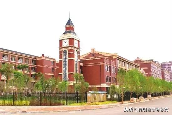 2022年昆明小升初义招网报名指南,昆明2020小学随迁子女小升初报名