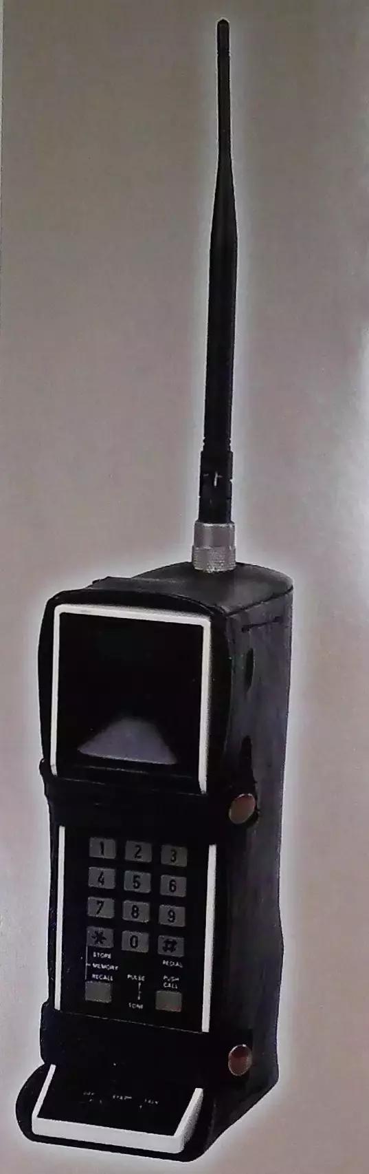 浙江商人收藏13000部古董手机金庸盛赞“美不胜收”