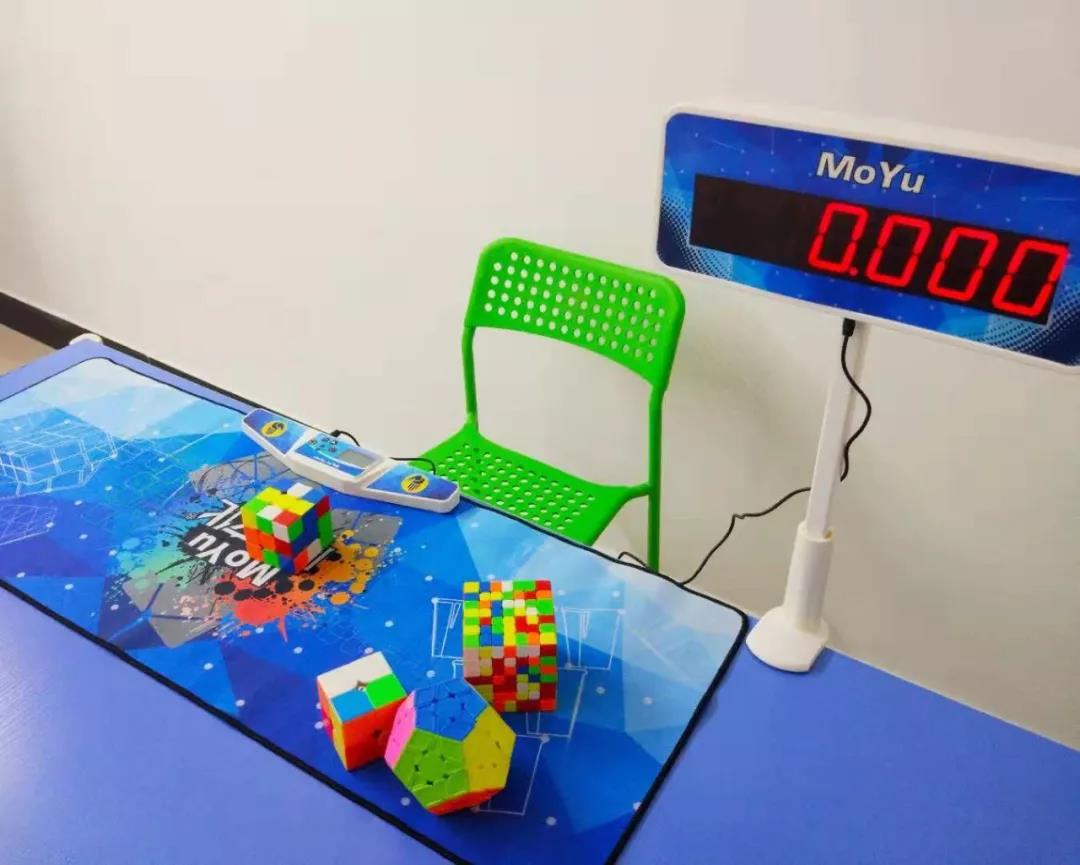 顶级魔方教学大师,学魔方的视频教程