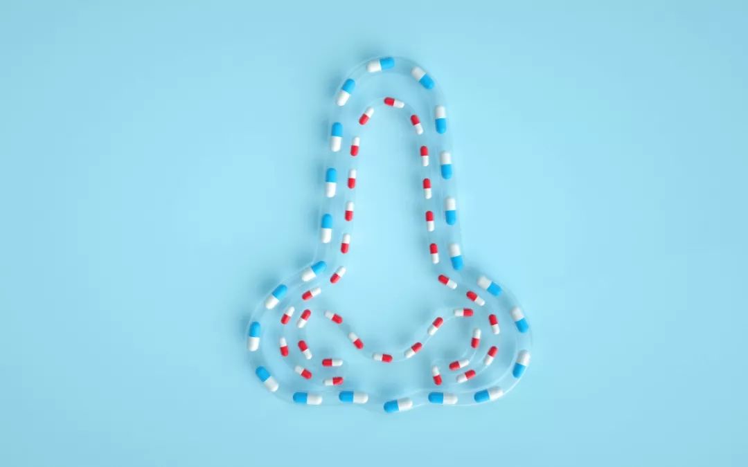 可怕了!这姑娘使用了劣质避孕套......