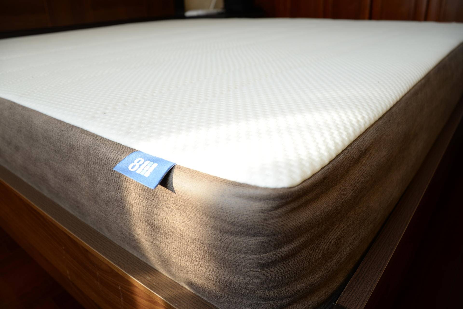 孝敬父母篇二:你们的满意是我的目标—8H黄麻透气护脊床垫