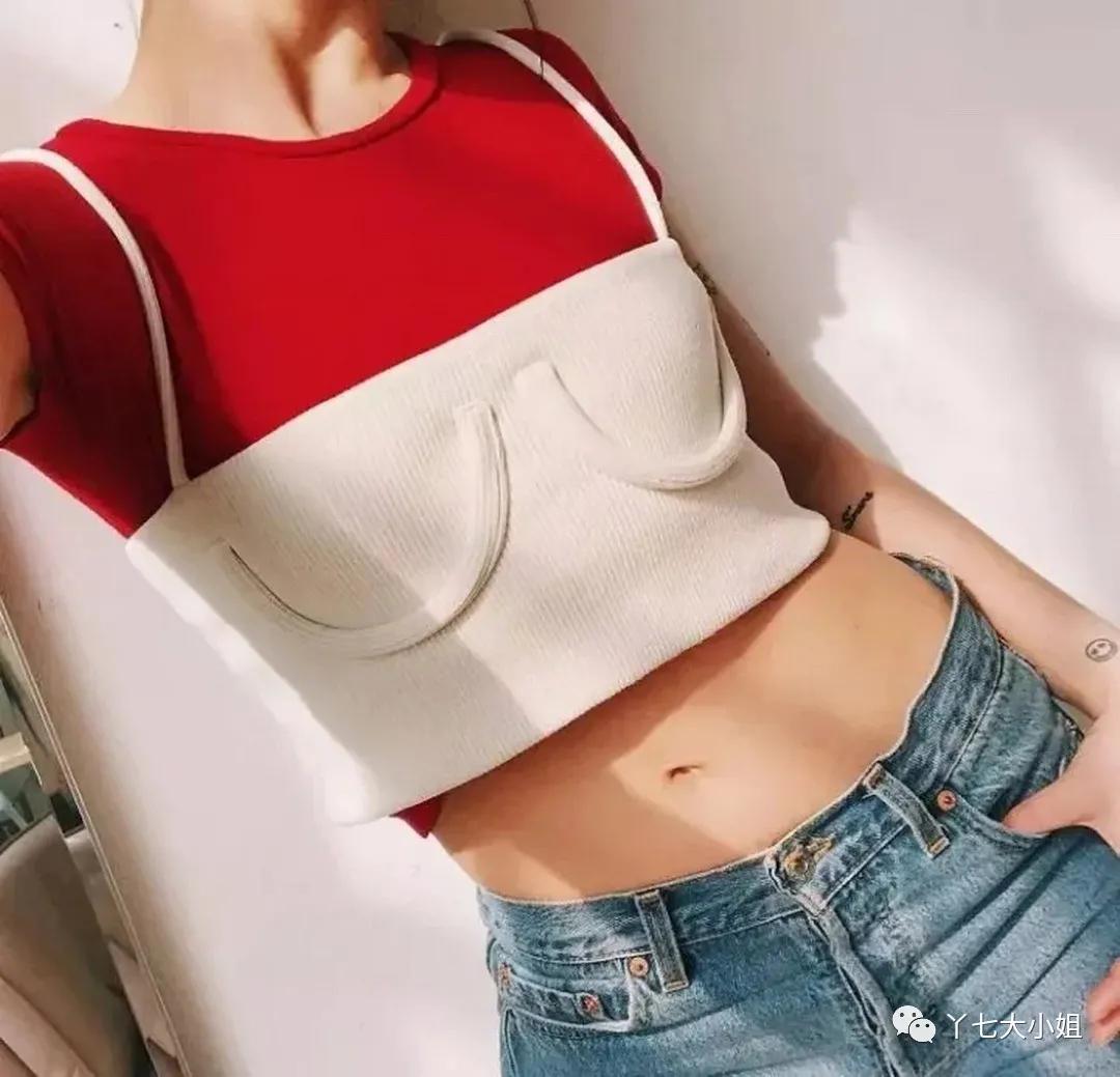 夏季衬衫和t恤叠穿方法,学t恤叠穿混搭法