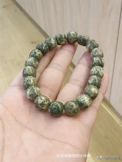 星月菩提一般几个籽,星月菩提只要是真的就可以玩