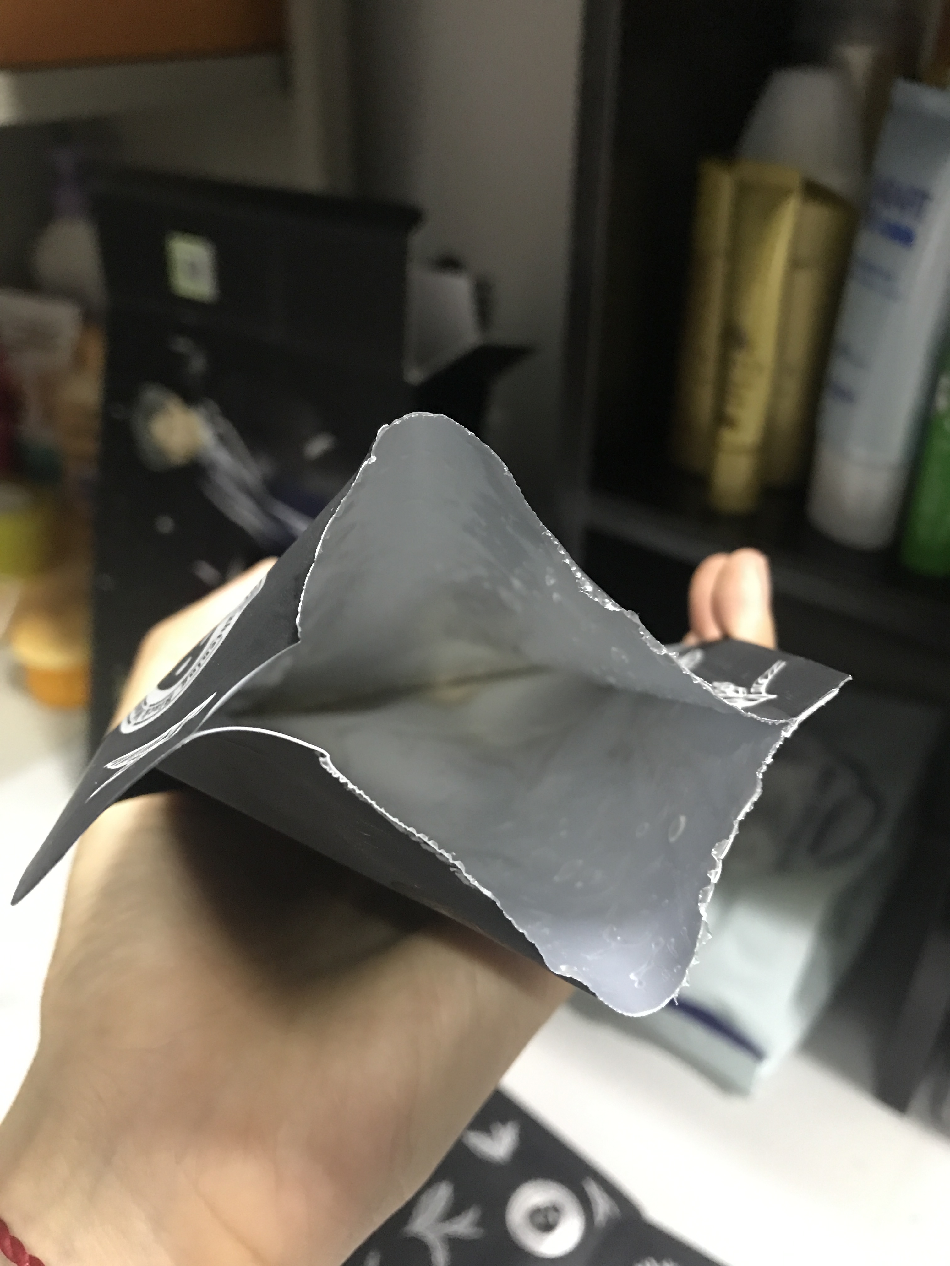 膜法世家以黑吸黑面膜好用吗,膜法世家的白面膜好还是黑面膜好