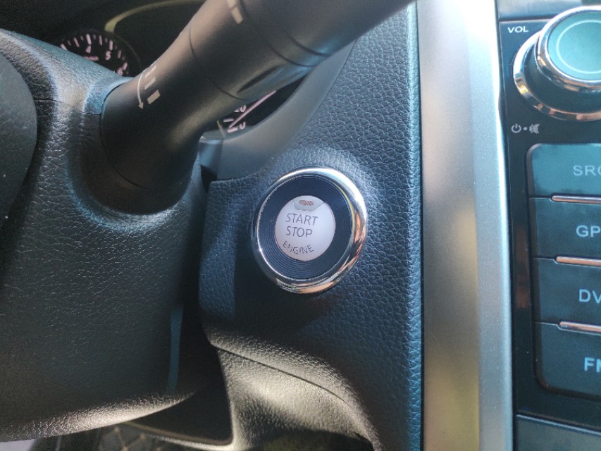 2015年天籁2.0二手价格,15年2.0极品日产天籁