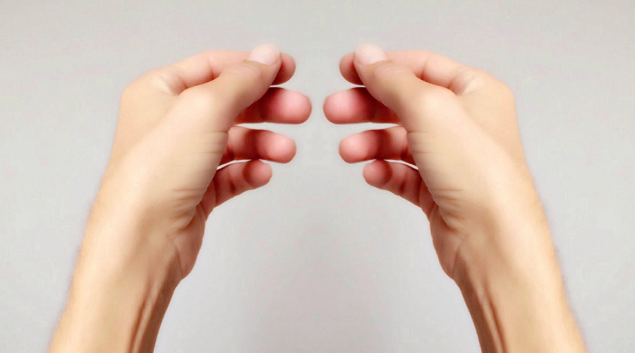 经历一个冬季,手部邹巴巴?看了这篇文,你就知道怎么修复它了