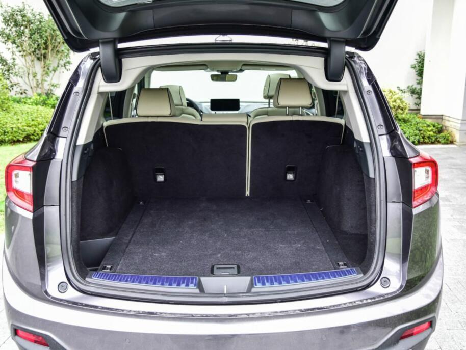 2021讴歌rdx与2022讴歌rdx对比,讴歌rdx内饰空间