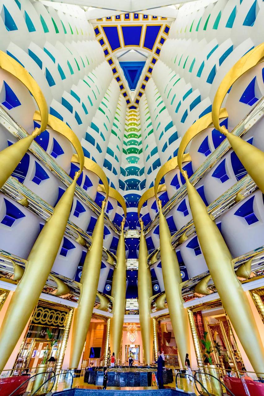 见识一下全球最豪华的七星级酒店,中国第一家七星级酒店远超迪拜