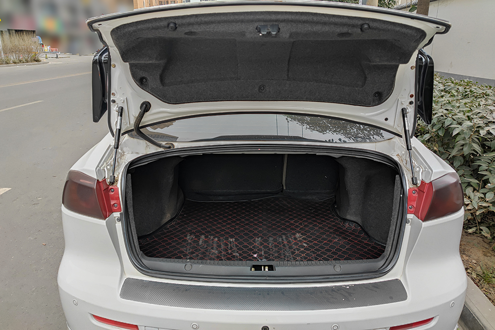 5万二手三菱evo,三菱翼神改evo上路体验