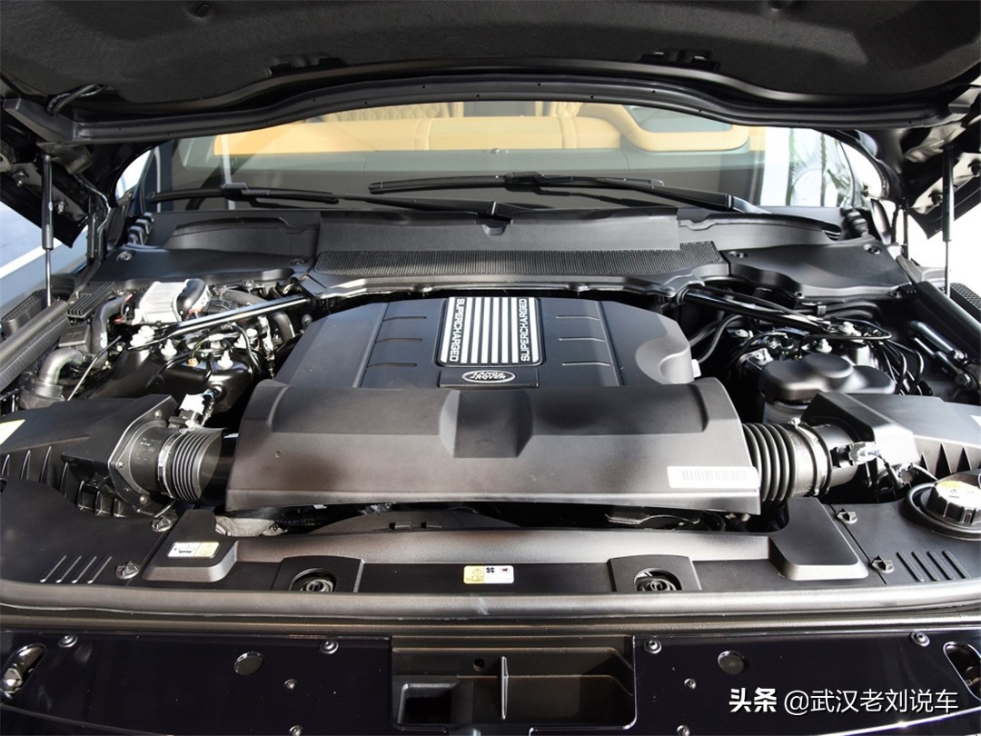 宾利添越路虎揽胜行政版选哪个,路虎揽胜2020款双拼色5.0典藏版