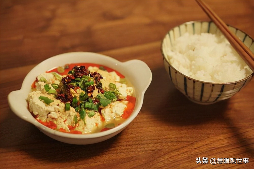 《侯海洋基层风云》中豆花馆子发生的故事