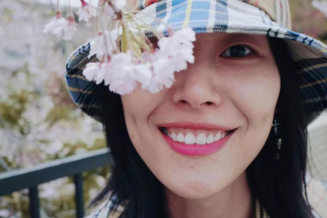 刘雯最近节目穿搭,刘雯穿搭简单款