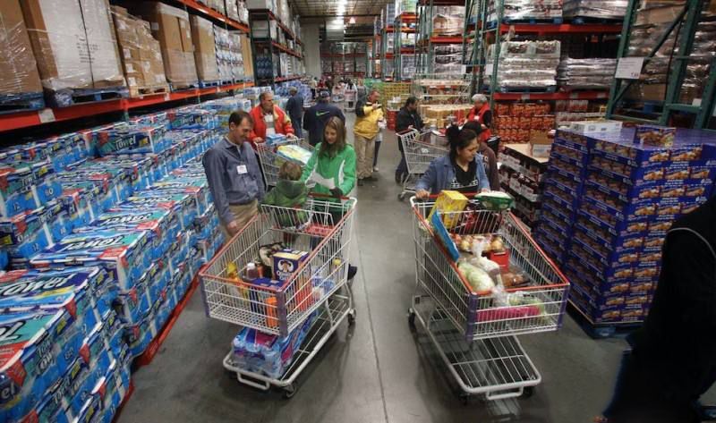 连卡佛与Labelhood限定店；奥美医疗转让东莞奥美100%股权……