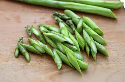 白芦笋好或是青芦笋好,紫芦笋绿芦笋白芦笋