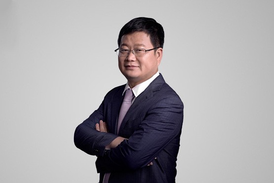 从山里娃到中国富豪,从山里娃到落户上海