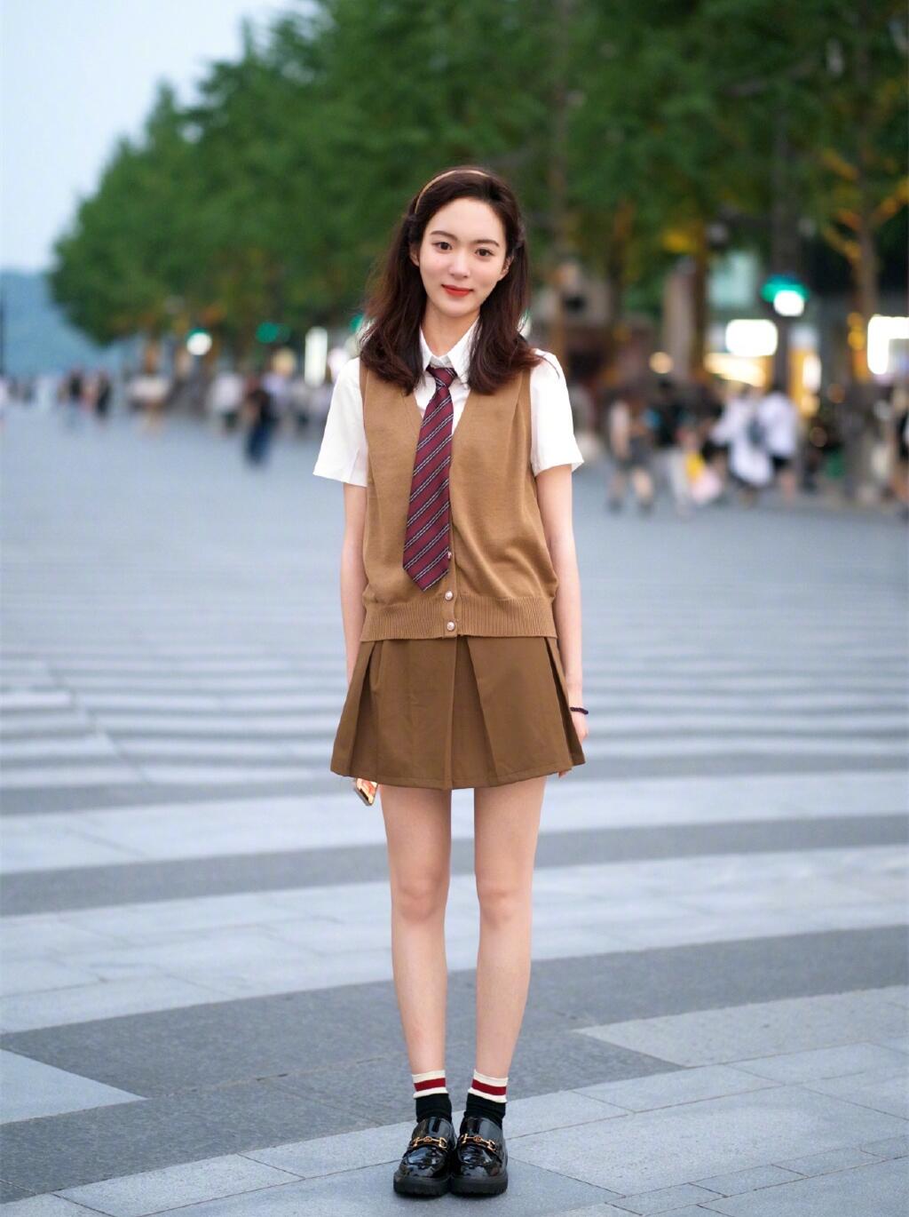 平底鞋穿什么袜子好看,夏平底鞋透气袜子怎么搭配