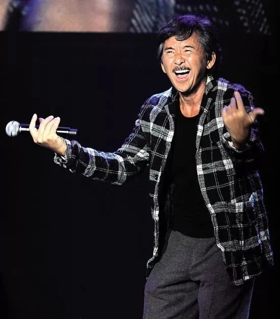 张国荣碾压陈百强,陈百强在张国荣地位