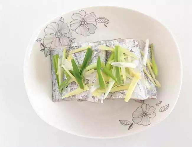 清蒸带鱼不腥的小窍门,家庭清蒸带鱼
