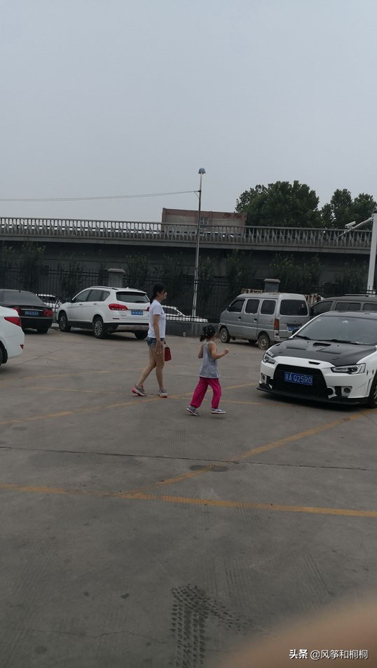 开房车自驾游的生活,老婆当专职司机